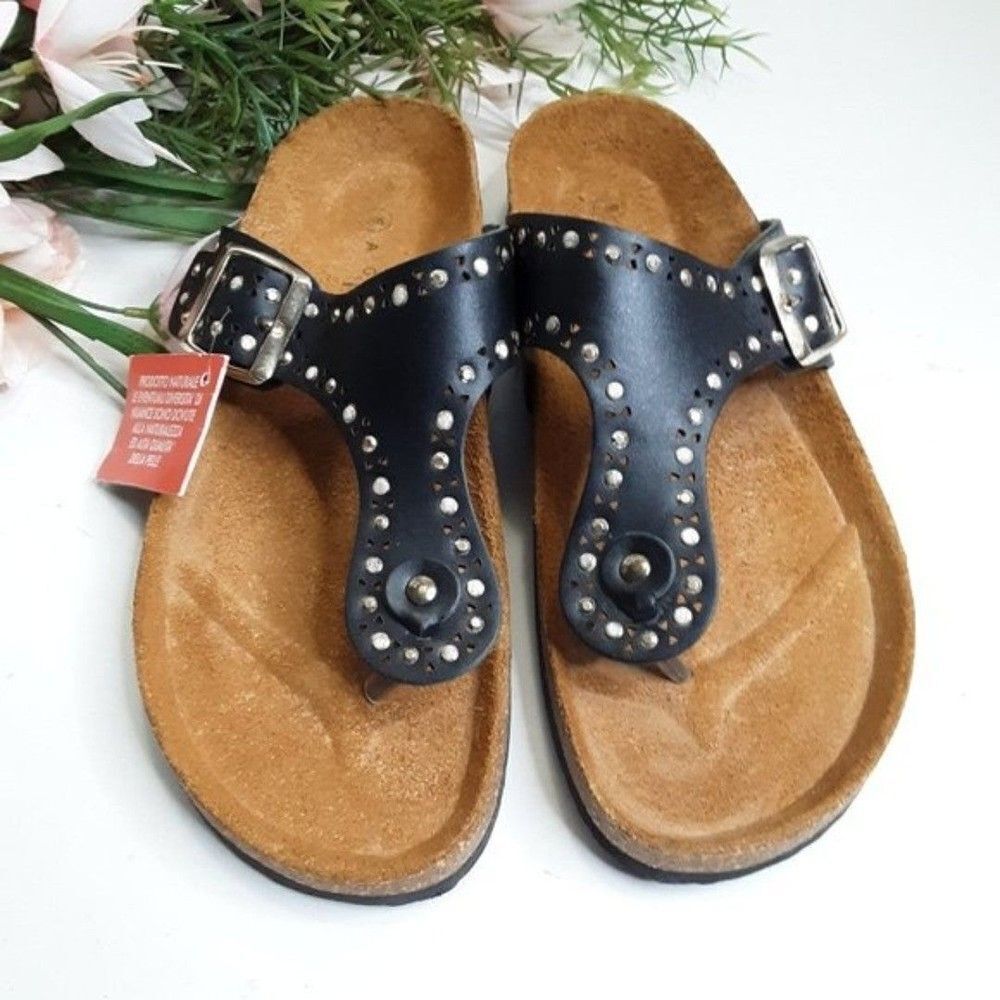 Agora Women's size 38 US 7M Leather Studded Sandals